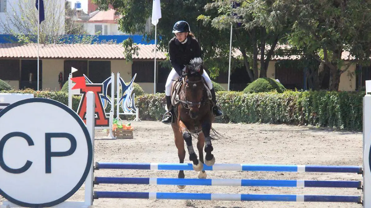 Isabella Navarro en competencia